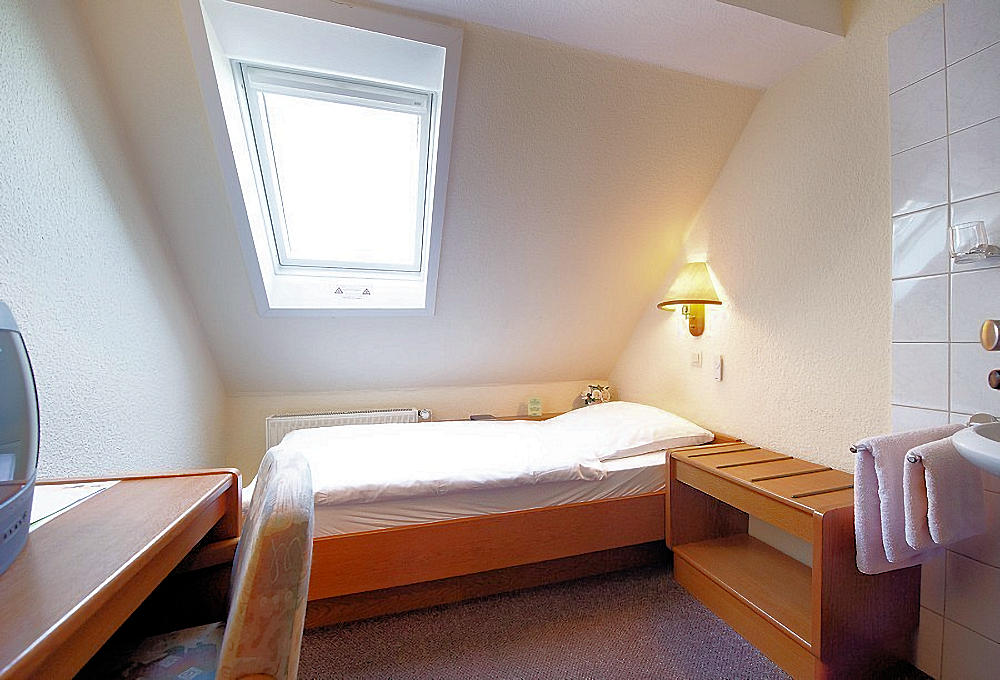 Standard Einzelzimmer im Hotel Meyer in Hildesheim